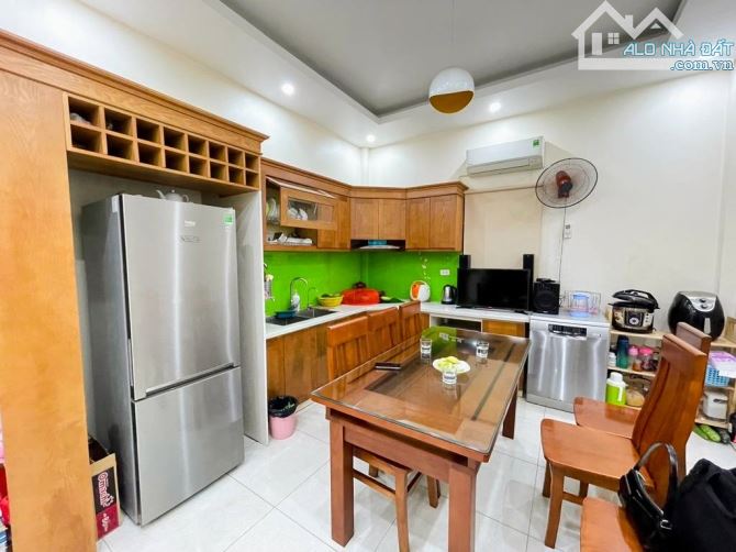 AN ĐÀO C TRÂU QUỲ– NHÀ ĐẸP DÂN XÂY – 43m² 3 Tầng – giá 6.x TỶ