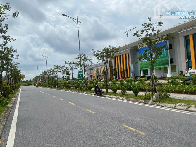 BÁN ĐẤT TRÂU QUỲ – PHÂN LÔ - OTO ĐỖ CỬA - CỰC HIẾM CHỈ HƠN 3 TỶ