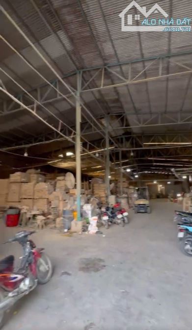 Bán xưởng 1450m2 góc 3 mặt tiền gần Quốc Lộ 1A TP Biên Hòa Đồng Nai có 14 tỷ