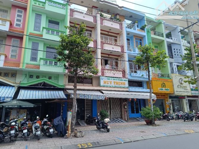 BÁN NHÀ MẶT PHỐ GẦN TRƯỜNG HỌC, 5 TẦNG (4x16M) - ĐƯỜNG 24M- TẠ QUANG BỬU, QUẬN 8 - CHỈ 17