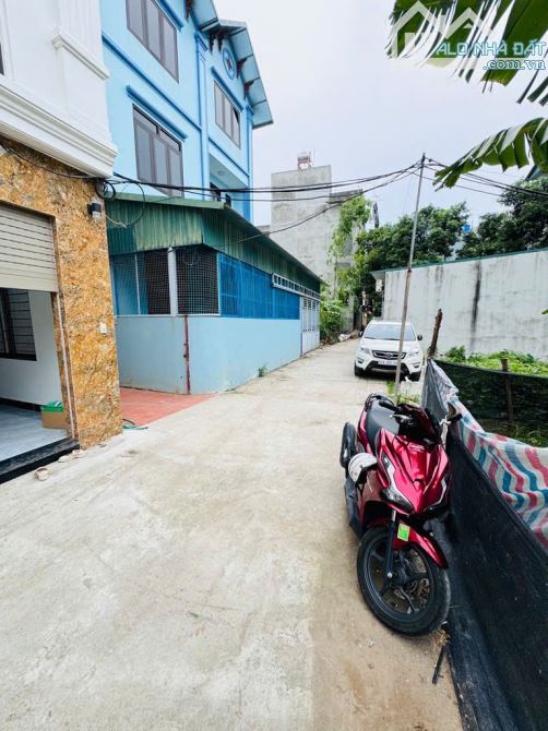 BÁN NHÀ PHỐ ĐÀM QUANG TRUNG - LONG BIÊN - 34M2 - 2 THOÁNG - Ô TÔ CÁCH 20M - NHỈNH 6 TỶ