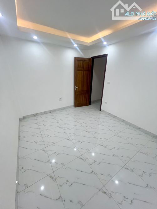 Bán gấp nhà cấp 4 Tự Khoat- Ngũ Hiệp  ô tô đỗ cổng ,diện tích rộng giá đầu tư giá 4.85 tỷ