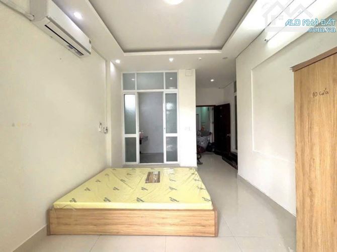 CHO THUÊ CĂN HỘ FULL NỘI THẤT QUẬN 4