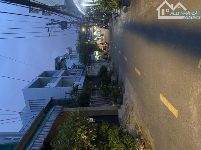 NGAY ĐẦM SEN, MTKD TRẦN VĂN CẨN, TÂN PHÚ, 225M2 HIẾM CÓ. GIẢM 450TR CHỈ CÒN 28.99T TL TỐT