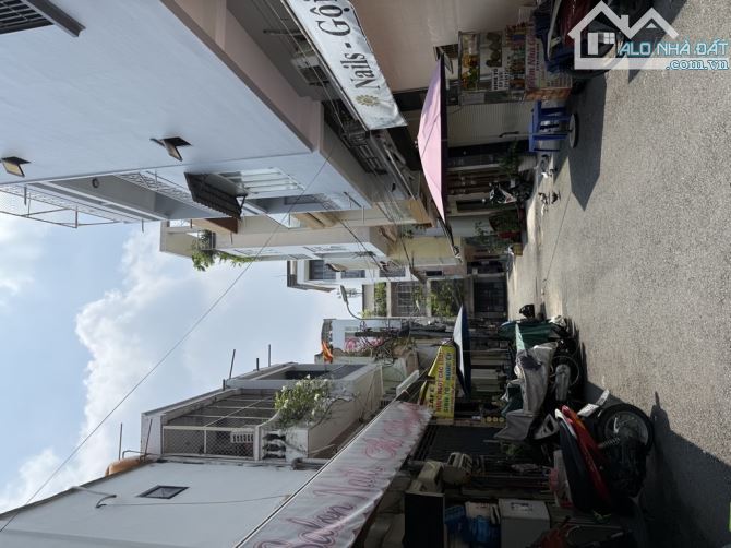 NHÀ MẶT 💵 KHU ĐƯỜNG SỐ RỘNG 8m Q4 - 3 TẦNG HOÀN CÔNG ĐỦ - 10