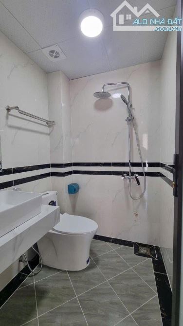 VÕ CHÍ CÔNG CẦU GIẤY 60m 6T MT5.5m 12 TỶ NHÀ ĐẸP THANG MÁY 8PN KHÉP KÍN - 10