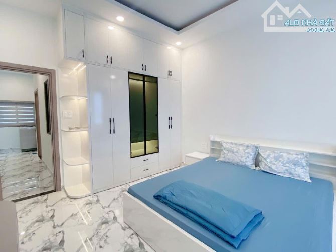 SIÊU PHẨM TÂN BÌNH - GIÁP CÔNG VIÊN HOÀNG VĂN THỤ - 3 TẦNG - 40m2 - NHỈNH 6 TỶ - 10