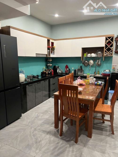Bán nhà 1 trệt 2 lầu hoàn công KDC, p.Bình Hòa, Tp.Thuận An chỉ 5 tỷ 3 TL M7551 - 10
