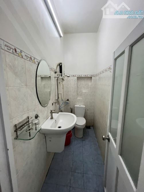 Nhà MTNB Bình Phú 1, P.10, Quận 6 | 4 x 18 | Trệt 2 Lầu ST | 4PN 5WC | Giá 18tr - 11
