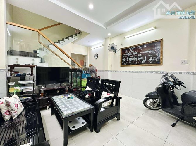 7.15 TỶ - CÔ BẮC KHU PXL - 4 TẦNG BTCT - 1 CĂN RA XE TẢI - 2 MẶT TIỀN - 11