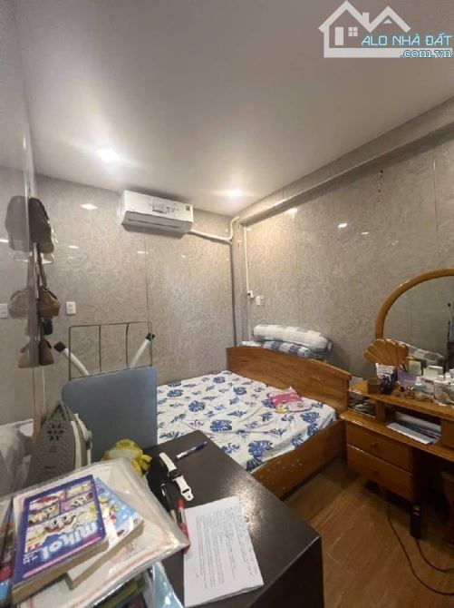 Mặt tiền Nguyễn Văn Nghi P.4 GV, 5 tầng 102m2, dòng tiền 50tr/th, nhỉnh 23 tỷ - 11