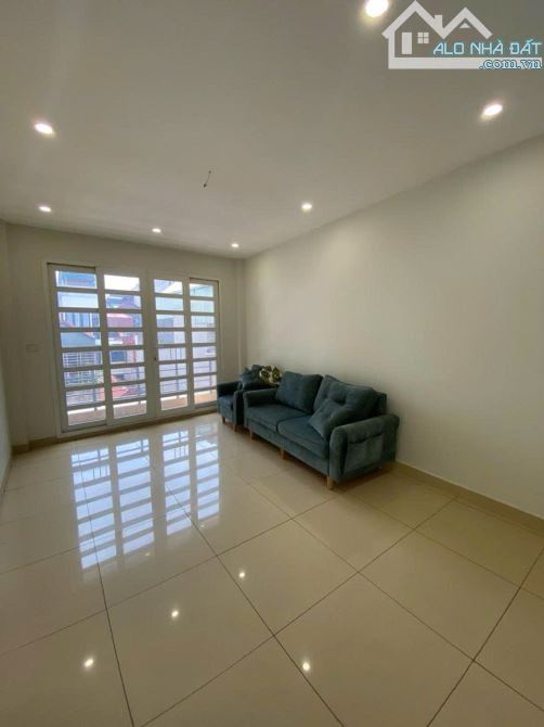 BÁN NHÀ PHÂN LÔ QUÂN ĐỘI VIP PHỐ  VĂN CAO, BA ĐÌNH, Ô TÔ, DT 50M2* 5 TẦNG* GIÁ 16.5 TỶ - 11