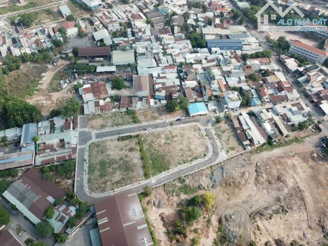 Sang tên ngay 132m2 đất ở gần chợ Long Bình Tân, vị trí trung tâm, đầy đủ tiện nghi - 11