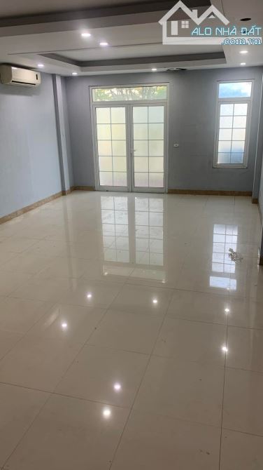 SHOPHOUSE TỐ HỮU - VẠN PHÚC - TỐ HỮU - NGUYỄN THANH BÌNH - 1