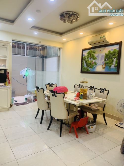 KHU VIP NHẤT QUẬN 7 MẶT TIỀN ĐƯỜNG SỐ 2 HIMLAM.. 1 HẦM 4 TẦNG VỊ TRÍ ĐẸP KHU NHÀ GIÀU Ở - 1