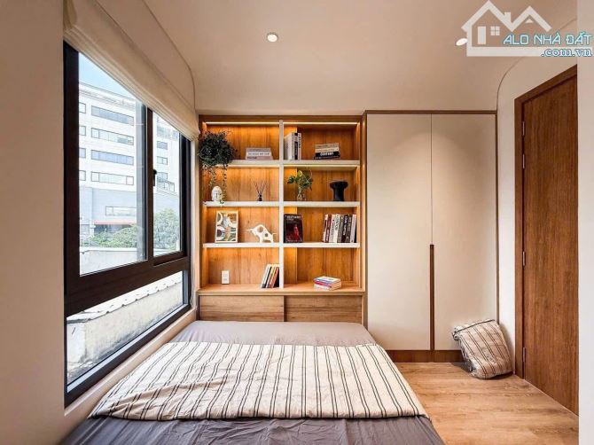 CHDV - DT 80TR/THÁNG - TRƯỜNG SƠN - SÂN BAY - 6 TẦNG - 104M2 (5X21) - 10 CHDV - CHỈ 23.5 - 1