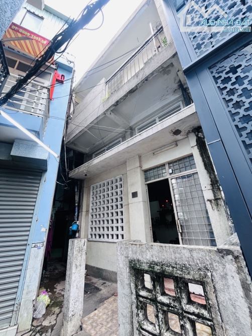 PHAN VĂN TRỊ- PHƯỜNG 2 - QUẬN 5 -DT: 4.55/5.7*11M- 6 TỶ 5 - 1