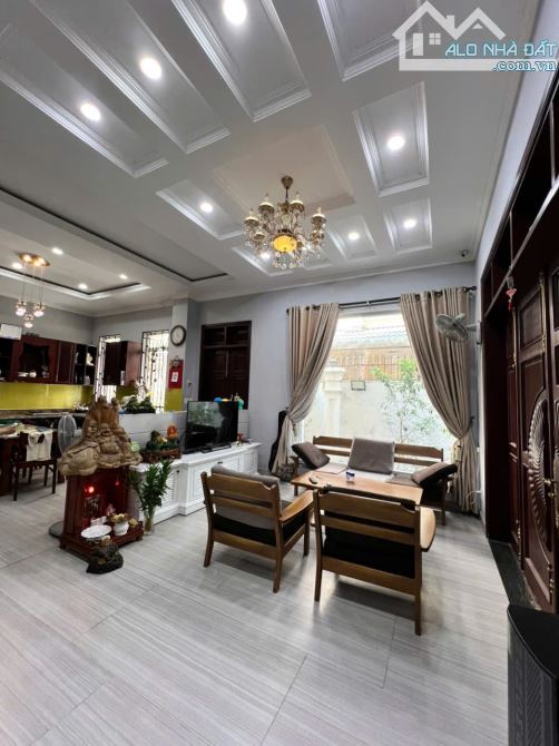 Bán biệt thự khu Vip Đặng Thuỳ Trâm cực ngon có hầm 5 tầng xây kiên cố ngang hiếm 6m - 1