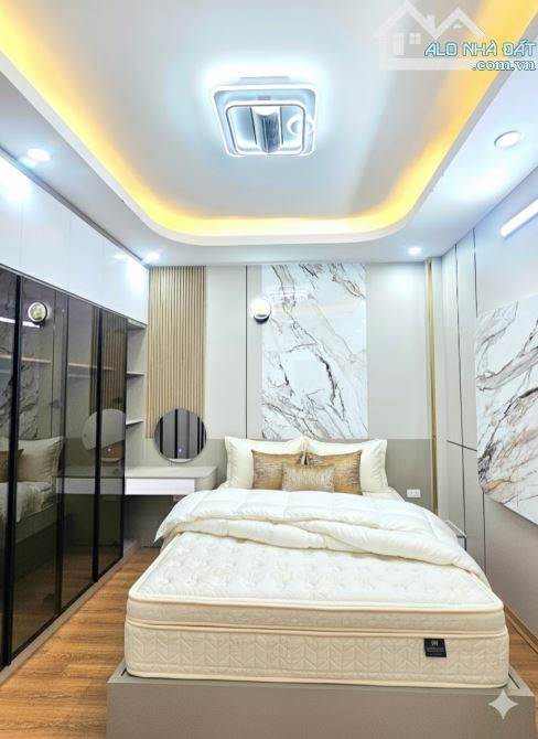 Xã Đàn 6 tầng thang máy ô tô đỗ cổng 40m2 chỉ 10 tỷ - 1