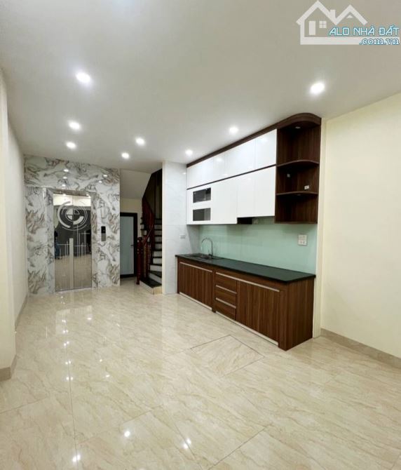 THẠCH BÀN - 01 Nhà Ra Phố - 200m Cầu Vĩnh Tuy - Aoen Mall - 35m2 - Chào 8ty., - 1