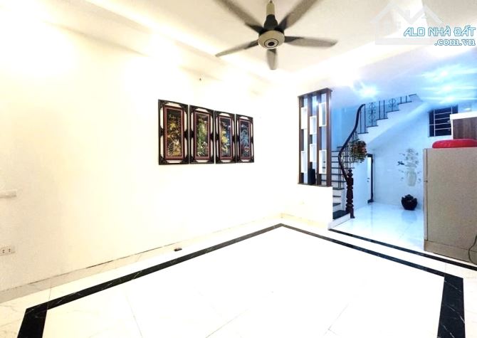 Trương Định rẽ vào- Ngõ nông gần phố, 3 ngủ- 35m- 6 tỷ 32 - 1