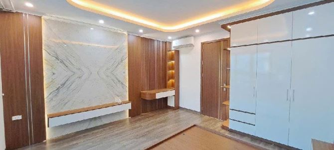 Gia Lâm bán đất tặng nhà cấp 4 gác xép Rộng - 1