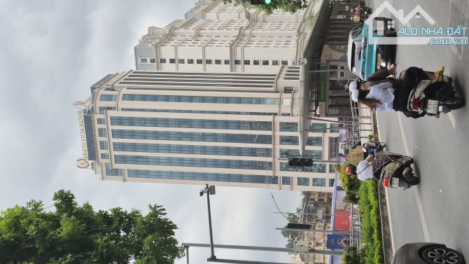 TRẦN QUANG DIỆU- 40/55M*7T- THANG MÁY-PHÂN LÔ - LÔ GÓC  -  2 MẶT NGÕ TÔ TRÁNH 2X TỴ - 1