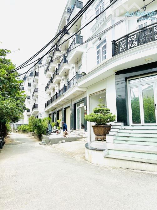 Biêt Thự lô góc Thanh Xuân q12 / 7,5 x15 cao cấp - 1