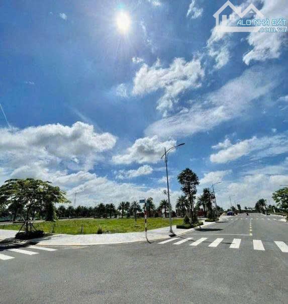 TÂM ĐIỂM QUỐC GIA-SÂN BAY LONG THÀNH, ĐẦU TƯ NGAY LÔ ĐẤT MẶT TIỀN GẦN SÂN BAY GIÁ 10TR/M2 - 1