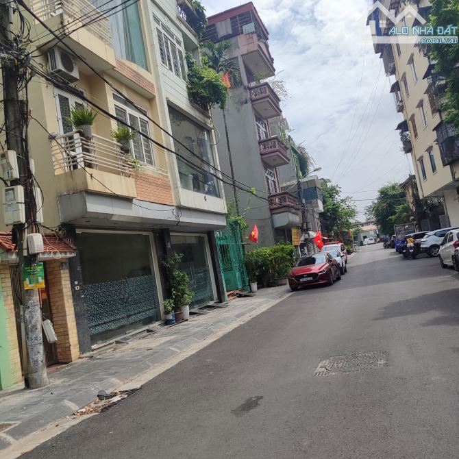 Nhà Hai Bà Trưng 110m2, 4 tầng, phân lô ô tô tránh,  đối diện công viên - 1