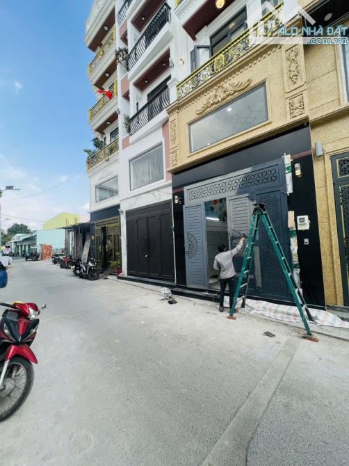 Chủ gửi bán gấp căn nhà nằm tại đường Mã Lò - 1