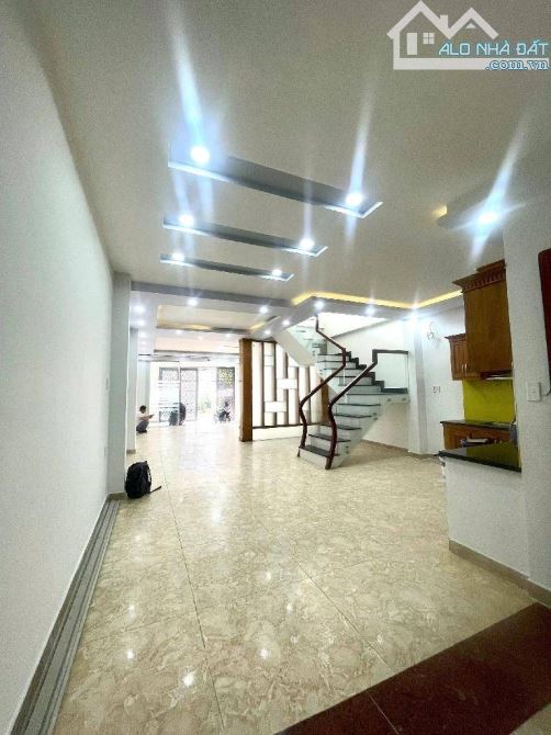 MẶT TIỀN ĐƯỜNG KINH DOANH SẦM UẤT KHU TÊN LỬA  CÓ VỈA HÈ  6 x 16 , GIÁ 14 TỶ TL - 1