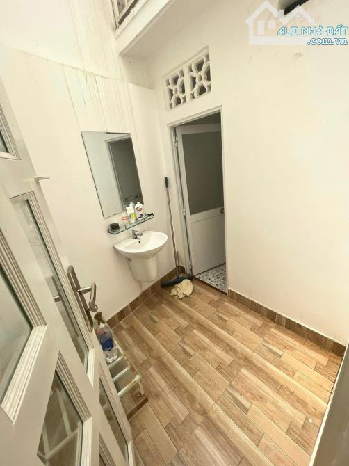 Chỉ nhỉnh 90Tr/m2 có ngay nhà sát khu Bàu Cát, Tân Bình (4x18m) CN: 72m2, nhà 2 tầng mới - 1