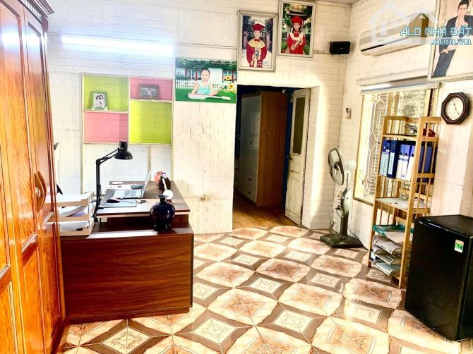 LÔ GÓC MẶT PHỐ VŨ TÔNG PHAN, 1 MẶT PHỐ 1 MẶT NGÕ 5M, KD, VỈA HÈ 5M, XÂY 7 TẦNG TUYỆT ĐẸP - 1