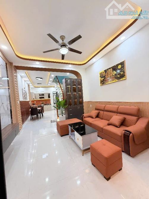 Nhà đẹp Dương Văn Dương_ Tân Quý, Tân Phú. DT 65m2 (3.8m x 17m). 2 tầng đúc. Giá 6.58 tỷ. - 1