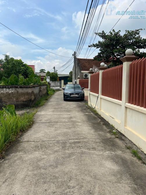 Đất đẹp giá rẻ ô tô 7 chỗ vào đất Trung Chính Lương Tài DT 74m2 . Giá 1 tỷ 050 triệu - 1