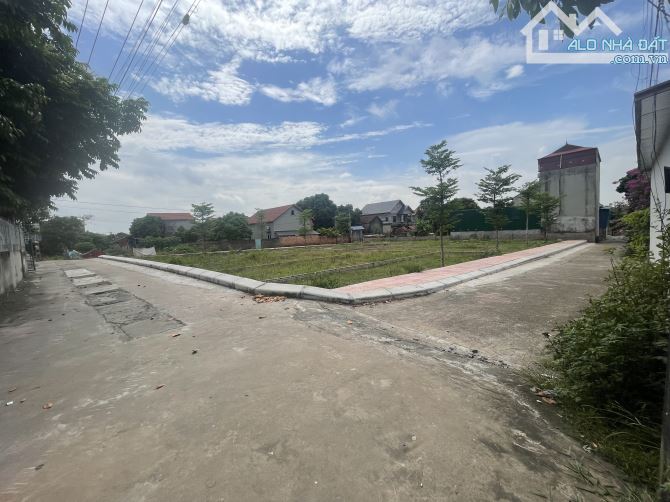 💥Bán 100m Full Thổ Kim Anh (Minh Phú Sóc Sơn) đường thông oto chạy vòng quanh💥Nhỉnh 2tỷ - 1