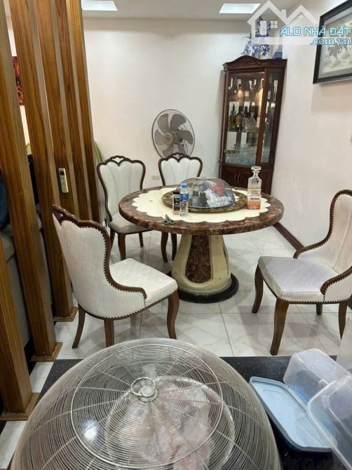 BÁN CĂN HỘ CHUNG CƯ VINACONEX 136 HỒ TÙNG MẬU -NAM TỪ LIÊM - DT: 140/164M, TẦNG TRUNG, GIÁ - 1