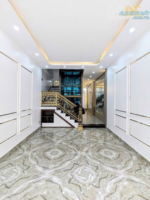 Nhà 5 tầng độc lập thang máy buôn bán kinh doanh mặt đường 193 văn cao Hải Phòng - 1