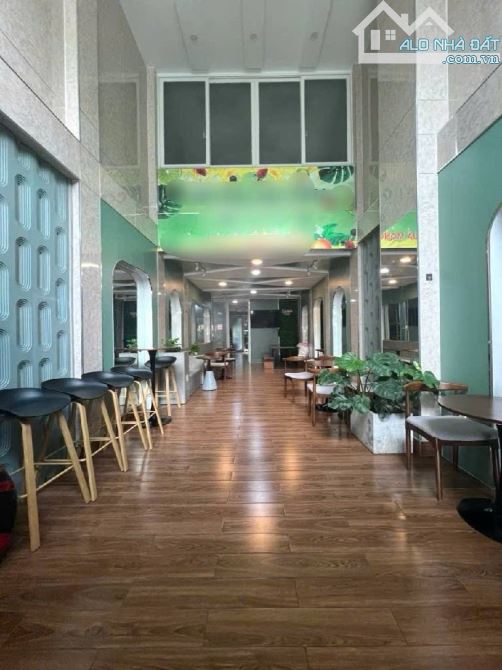 Bán nhà mặt tiền Nguyễn Văn Nghi, vị trí đẹp, gần chợ Gò Vấp, 102m2, 4 tầng, giá 23.8 tỷ - 1