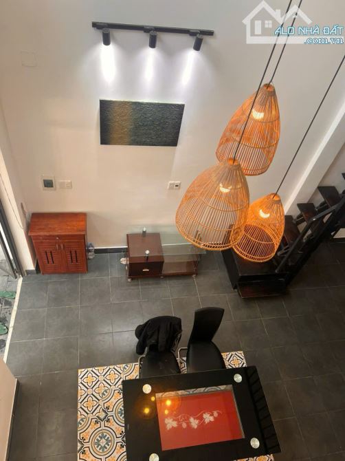 BÁN HOMESTAY CÁCH NGUYỄN VĂN THOẠI VÀI BƯỚC CHÂN - 250M TỚI BIỂN MỸ KHÊ - 85M2 NGANG 5M - 1