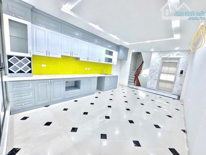 BÁN NHÀ ĐỊNH CÔNG THƯỢNG – 7 TẦNG - THANG MÁY – Ô TÔ ĐỖ CỬA - 50M - 15.8 TỶ - 1