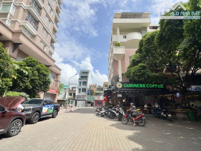 Bán Nhà DT lớn 290m2 Lý Thường Kiệt, P15, Quận 11 ngay Khu Thiên Phước giá chỉ 4x TỶ - 1