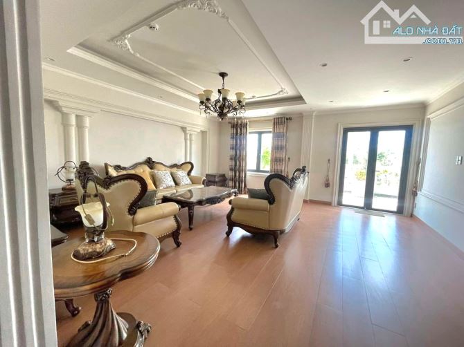 Bán Tòa Nhà Trung Tâm Quận 10, 215m2, 8 Tầng, Thang Máy, 1200m2 Sàn, Chỉ 70 Tỷ - 1