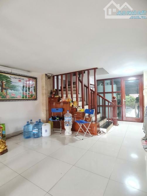 PHÂN LÔ NGUYÊN HỒNG ĐỐNG ĐA OTO TRÁNH VỈA HÈ KINH DOANH 1 NHÀ RA PHỐ 52m MT 4m 22.8 Tỷ - 1