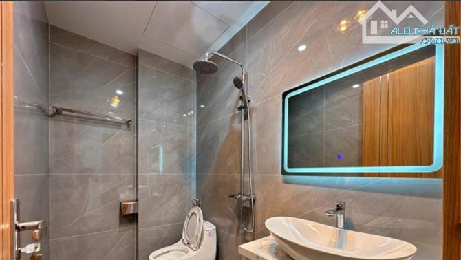 Bán nhà Tuyến 2 Lê Hồng Phong, Đằng Lâm, Hải An,  5 tầng, 60m2, 9,6 tỷ - 1