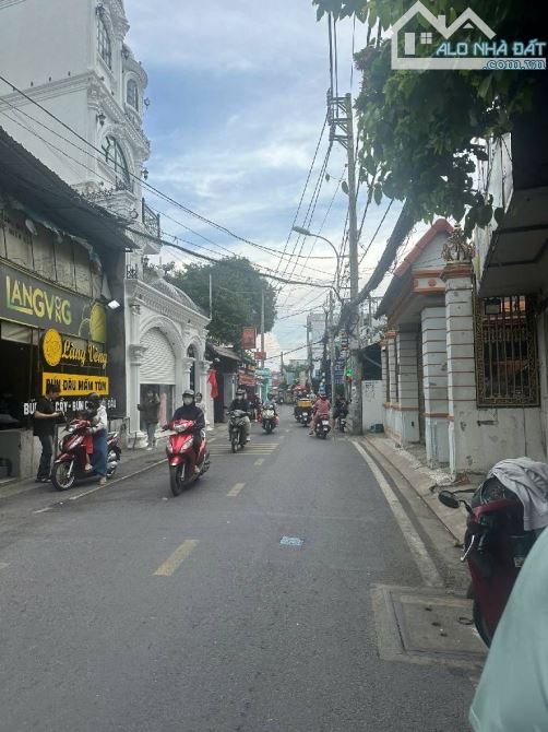 SIÊU BIỆT THỰ 6X20 NGUYỄN ẢNH THỦ TRUNG CHÁNH SANG TRỌNG LỊCH LÃM XEM LÀ THÍCH - 1