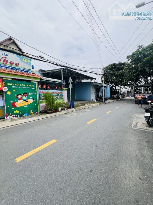 MẶT TIỀN TRẦN THỊ HÈ ĐƯỜNG 12M- DIỆN TÍCH KHỦNG 111M2- 3 TẦNG - SỔ VUÔNG HOÀN CÔNG ĐỦ - 1