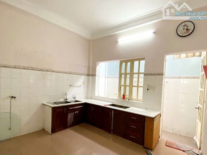 Cần bán nhà mặt tiền 2 lầu 4PN đường Lê Đức Thọ, Gò Vấp - 1