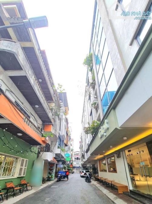 ⭐️ MỘT NHÀ RA PHỐ NGUYÊN HỒNG - PHÂN LÔ Ô TÔ, VỈA HÈ 2 BÊN KINH DOANH - 50M2 - 23.7 TỶ - 1